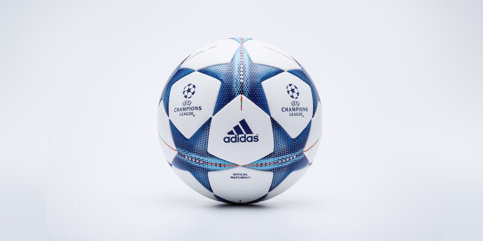 Сегодня будет презентован официальный мяч Лиги Чемпионов сезона-2015/16