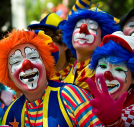 Шкртел опубликовал фотографию с клоунами в ответ на решение ФА