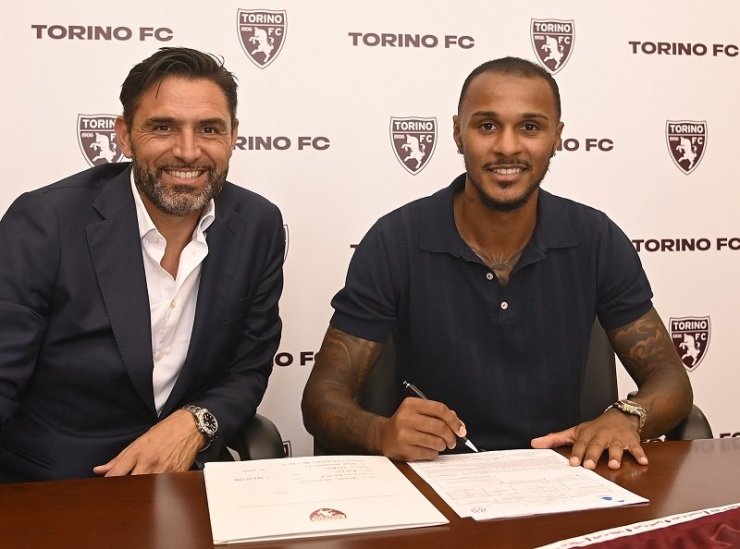 «Торино» объявил об аренде полузащитника «Интера» Лазаро