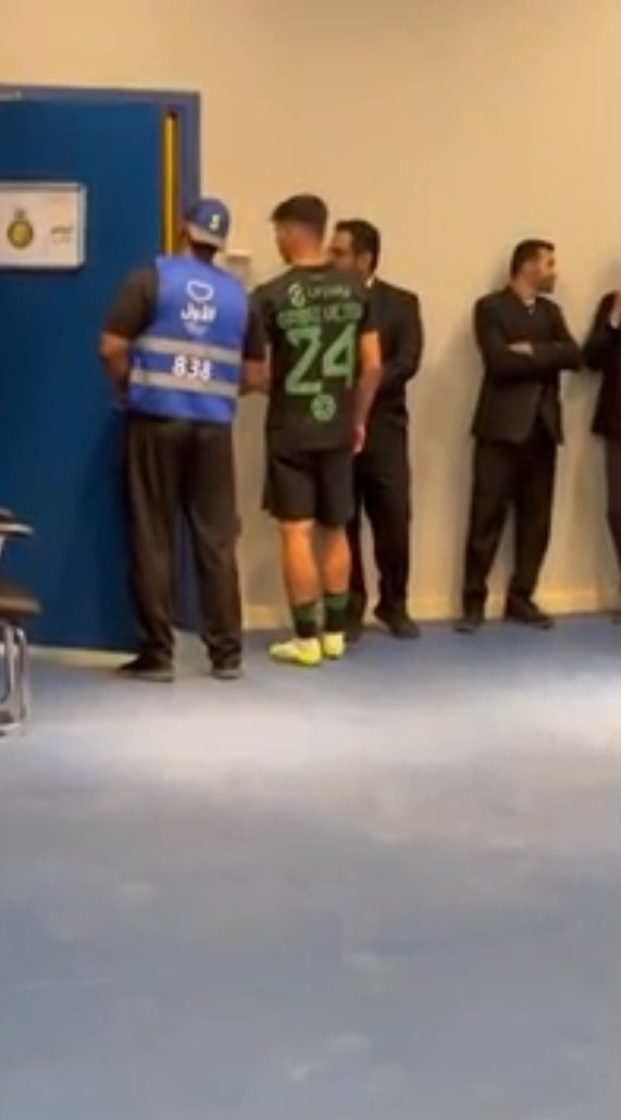 Хавбек «Аль-Ахли» ждал Роналду возле раздевалки после матча с «Аль-Насром»