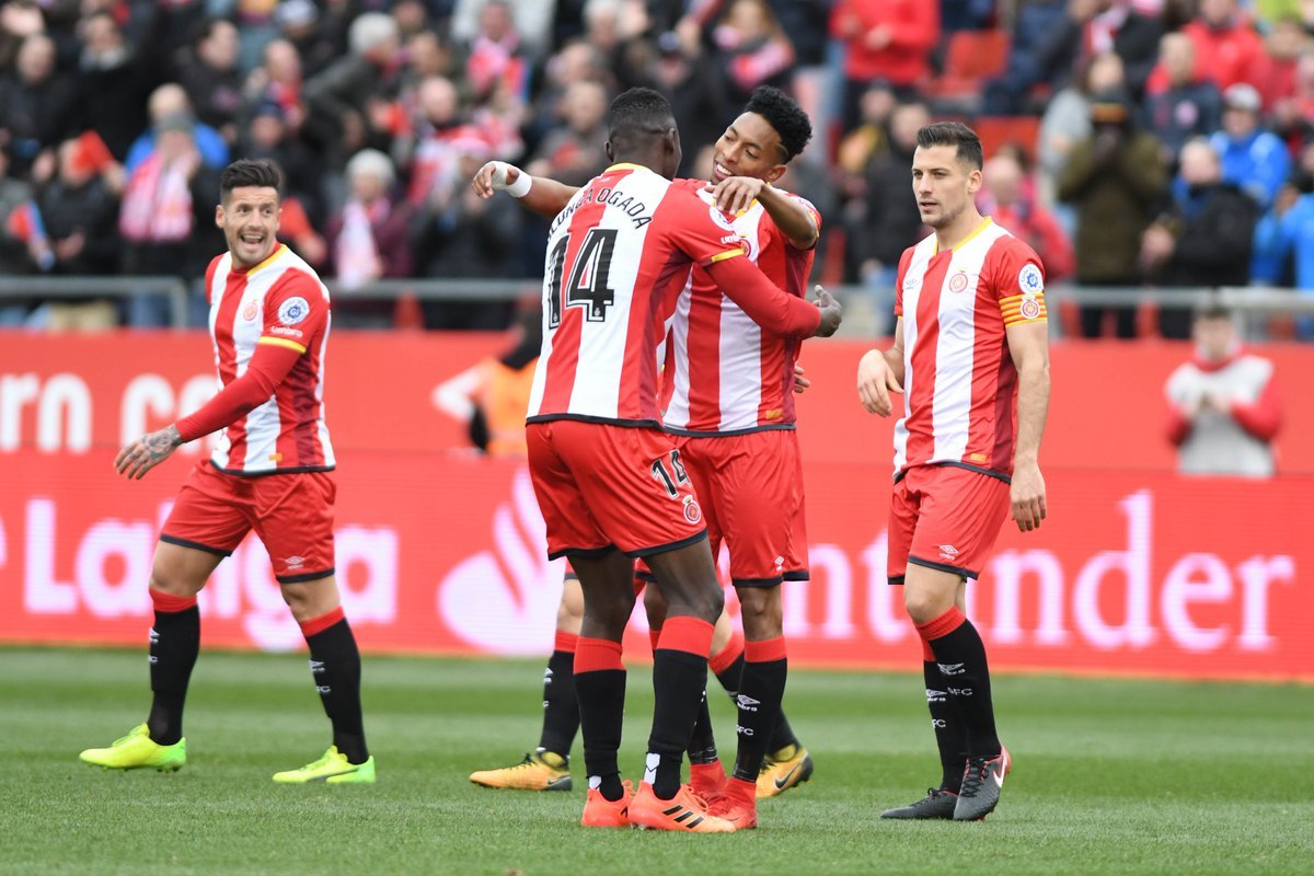 Футбол испания сегунда. Жирона ФК. Футбольный команда Жирона. FC Girona форма. ФК Жирона 2010.