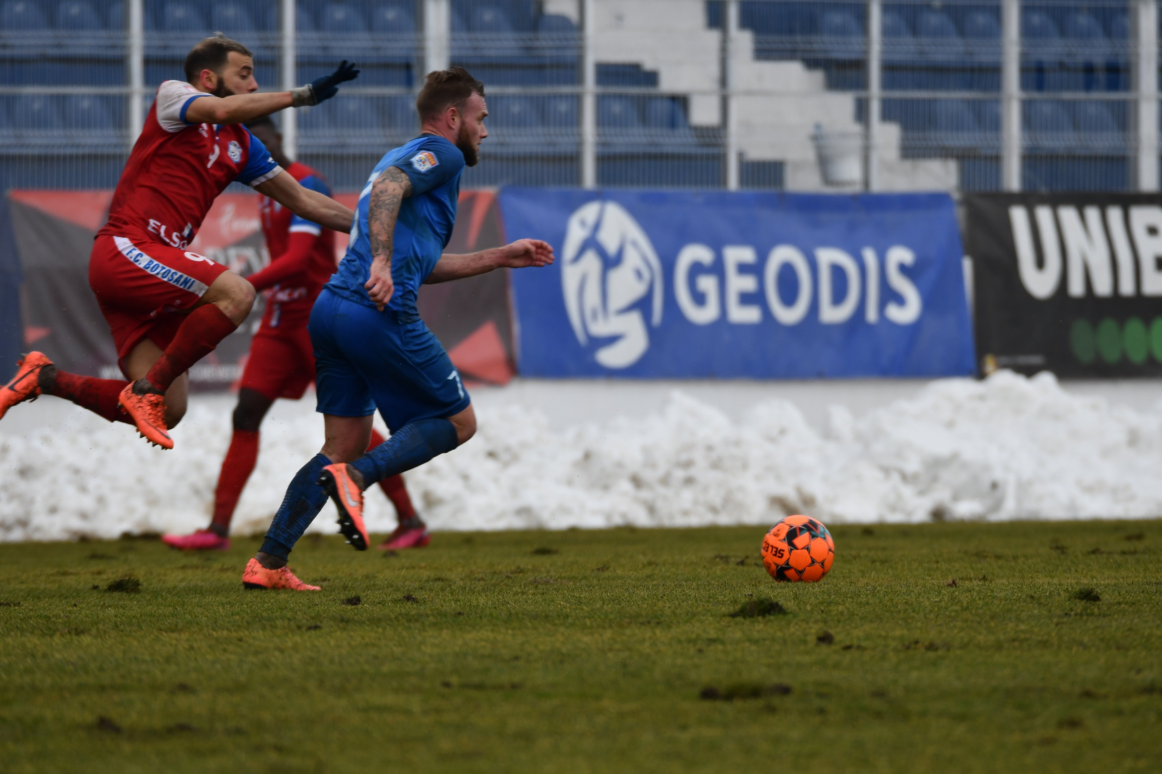 Чемпионат румынии. Румыния лига 1. FC Botosani Чемпионат. Футбол Академика Клинчени. Вторая лига Румынии по футболу.