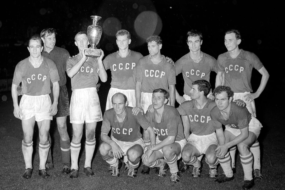 Чемпионат европы по футболу 1960 года финал. Сборная СССР на чемпионате Европы 1960. СССР чемпион Европы по футболу 1960.