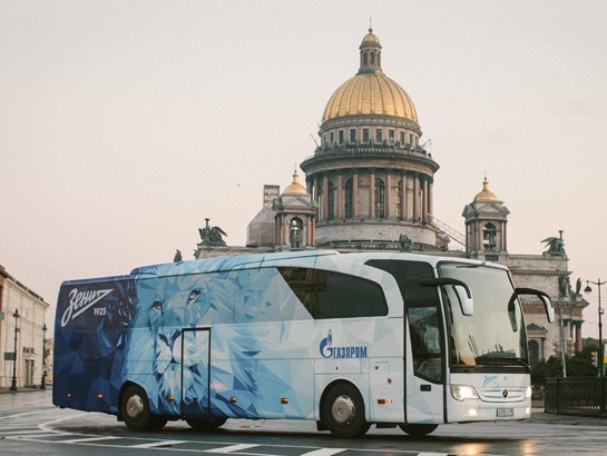 «Зенит» представил обновленный клубный автобус