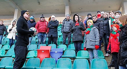 Тарасов провёл экскурсию по стадиону «Локомотив»