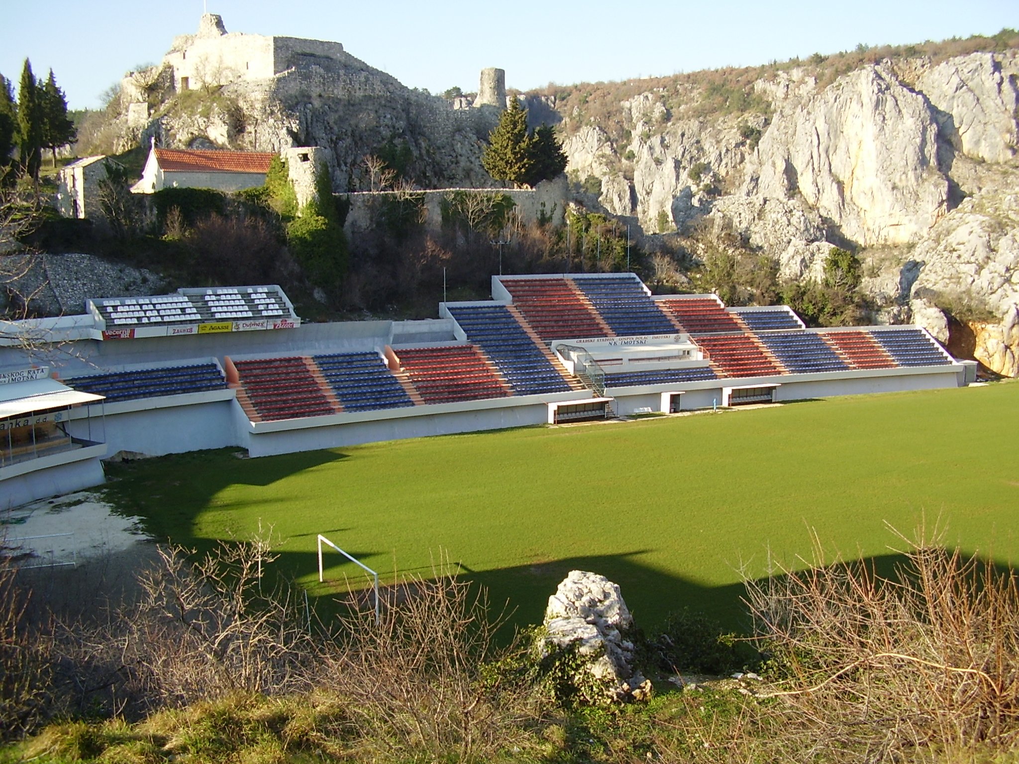 Долак. Госпик Долак. Stadion Gospin Dolac, Имоцки, Хорватия. «Госпик Долак» (Хорватия). Футбольный стадион в Хорватии.