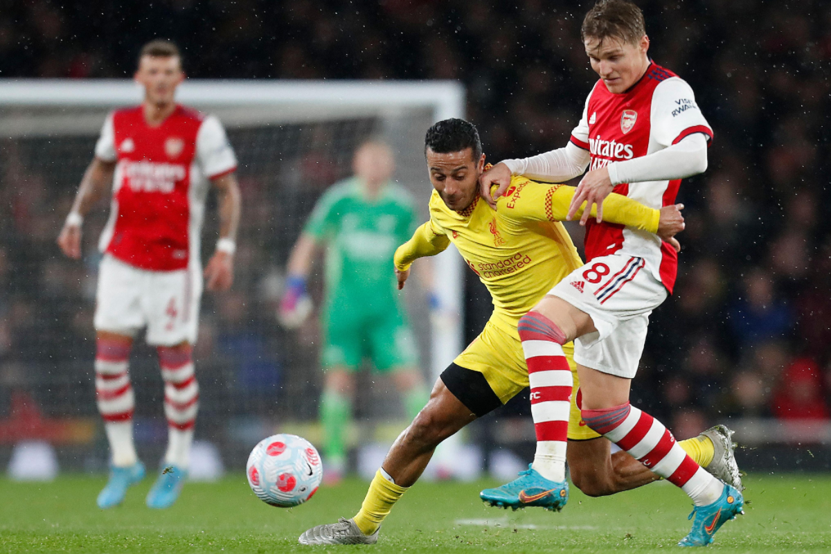 Арсенал вчерашний матч. Арсенал Ливерпуль. Arsenal vs Liverpool. Арсенал Ливерпуль картинки. English Premier League 2024.