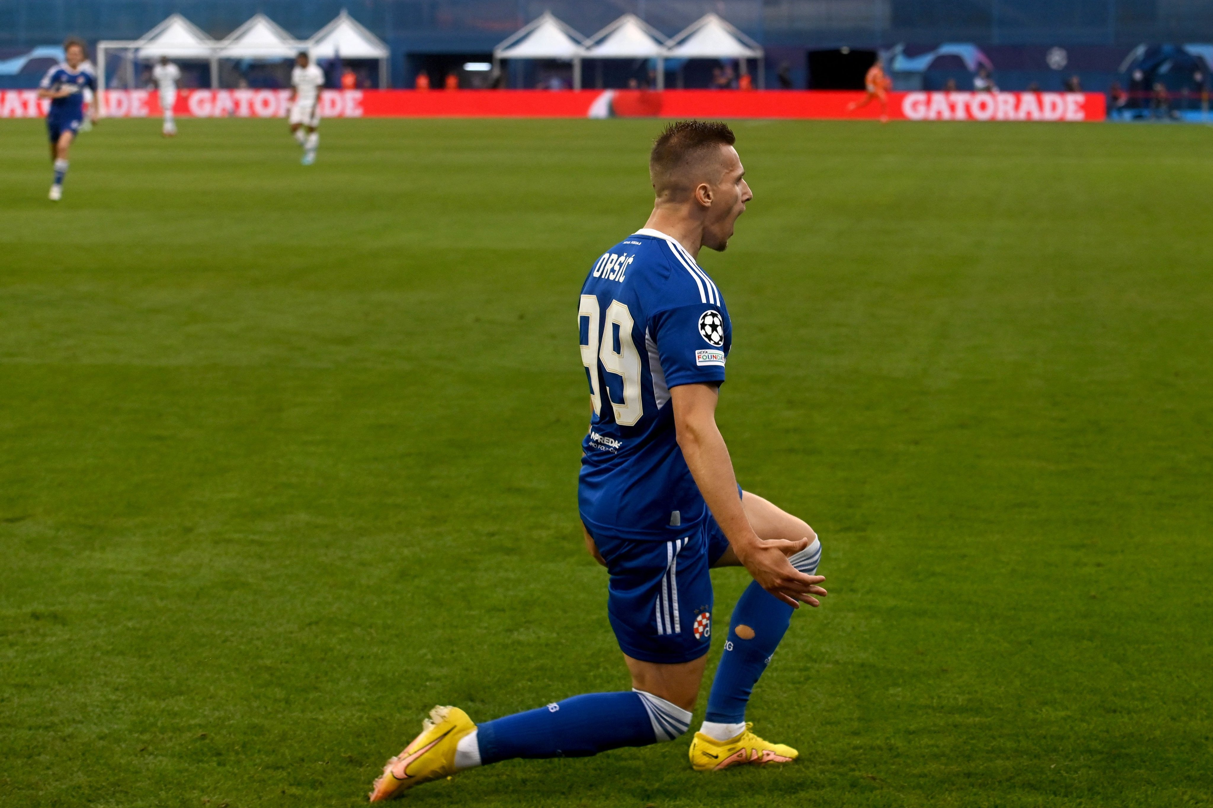 Динамо загреб. Динамо Загреб Челси. Динамо» Загреб Челси 1-0. Динамо (Загреб) Челси 6 сентября. Модрич в Динамо Загреб.