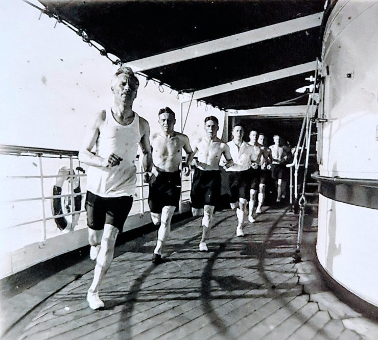 Эктор Гутинк, тренер сборной Бельгии на ЧМ-30: в 38 лет избран в исполком национальной федерации, закончил играть почти в 42, погиб от английской авиабомбы