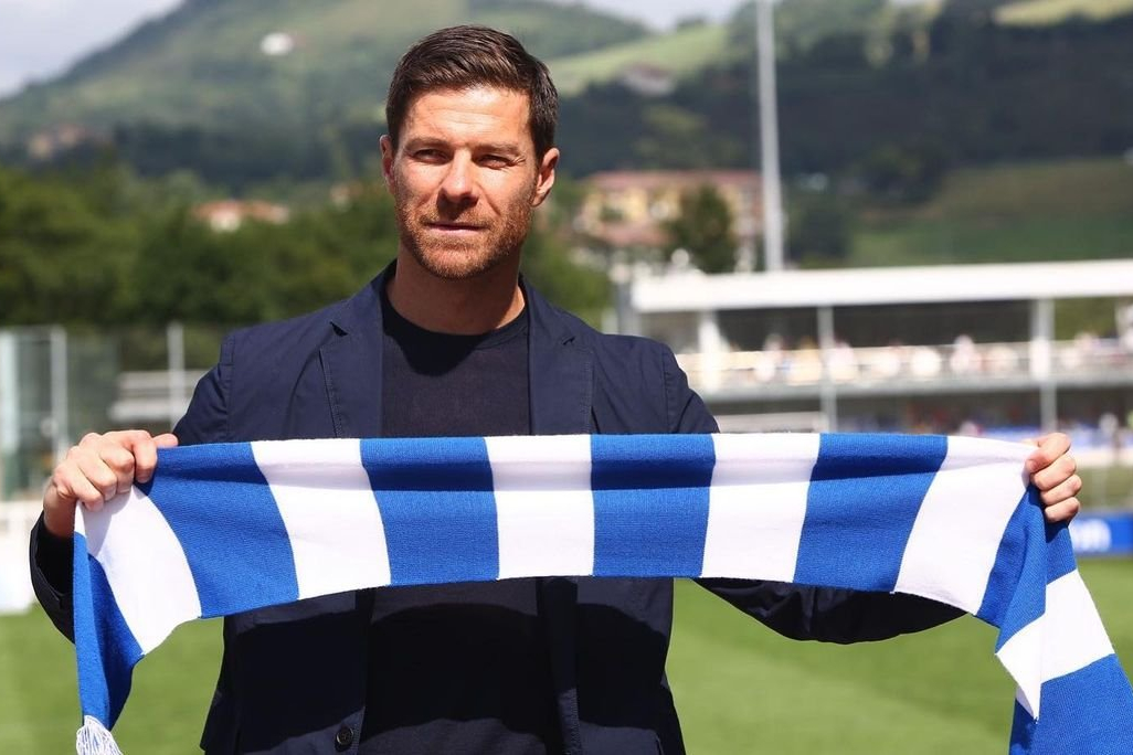 Xabi Alonso футболист